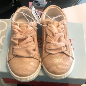 Brand new cat and jack sneakers size 6